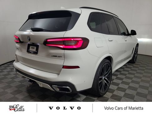 Used 2021 BMW X5 xDrive40i w/ M Sport Package AWD/4WD image 12