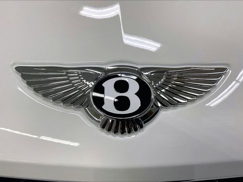 New 2026 Bentley Bentayga AWD/4WD image 18