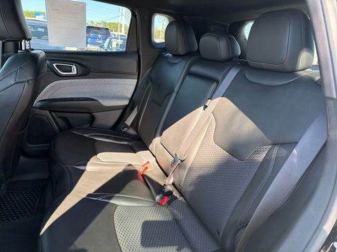 Used 2023 Jeep Compass Latitude w/ Sun and Sound Group image 23