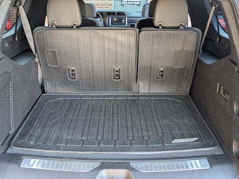 Used 2023 GMC Yukon XL Denali image 20