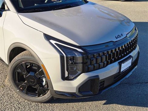 New 2026 Kia Sportage X-Line image 3