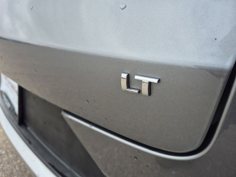 Used 2025 Chevrolet TrailBlazer LT AWD/4WD image 21