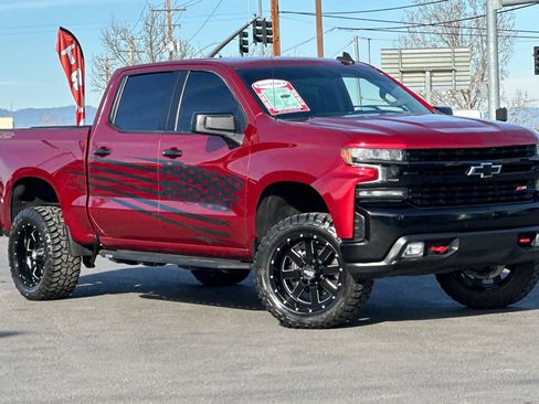 Used 2021 Chevrolet Silverado 1500 LT Trail Boss AWD/4WD image 2