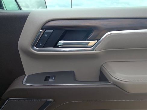 Used 2025 GMC Sierra 1500 SLT image 19