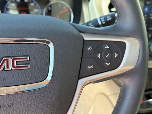 Used 2023 GMC Acadia Denali w/ Denali Technology Package FWD image 22