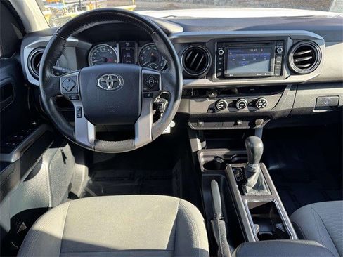 Used 2016 Toyota Tacoma SR5 image 14