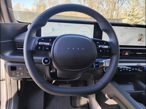 New 2025 Hyundai Ioniq 6 SEL AWD/4WD image 23