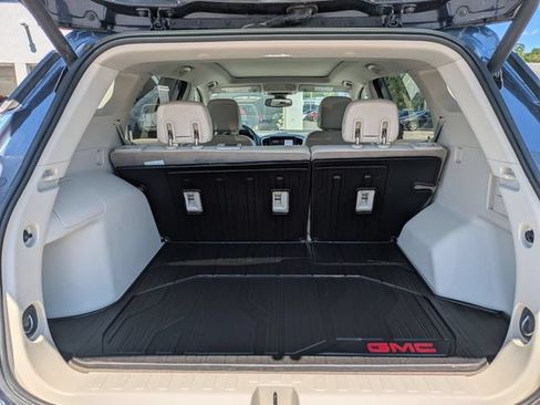 Used 2018 GMC Terrain Denali w/ Advanced Safety Package AWD/4WD image 22