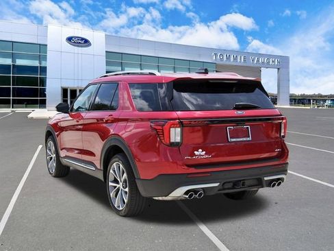 Used 2025 Ford Explorer Platinum w/ Ultimate Package AWD/4WD image 2