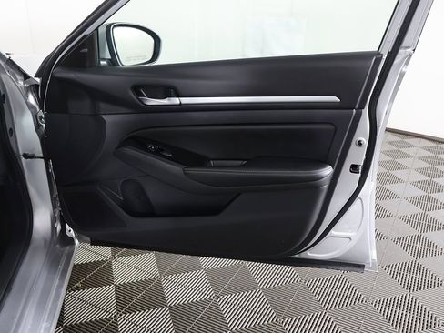 Used 2023 Nissan Altima 2.5 SV image 20