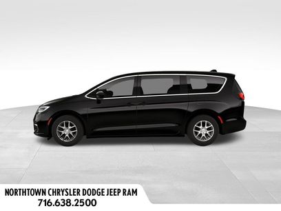 New 2026 Chrysler Pacifica Select