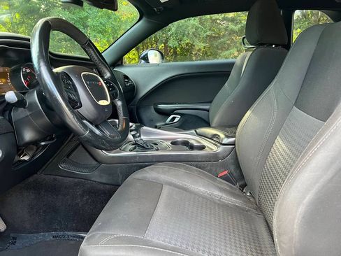 Used 2018 Dodge Challenger SXT w/ Super Sport Group (SS/T) image 10