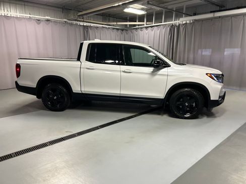 Used 2023 Honda Ridgeline Black Edition image 8