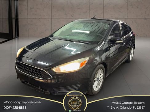 Used 2016 Ford Focus SE image 1