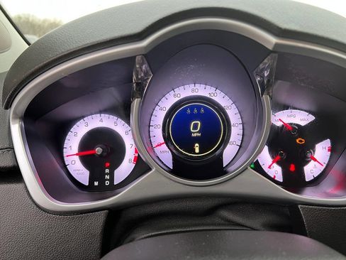 Used 2011 Cadillac SRX Premium FWD image 16
