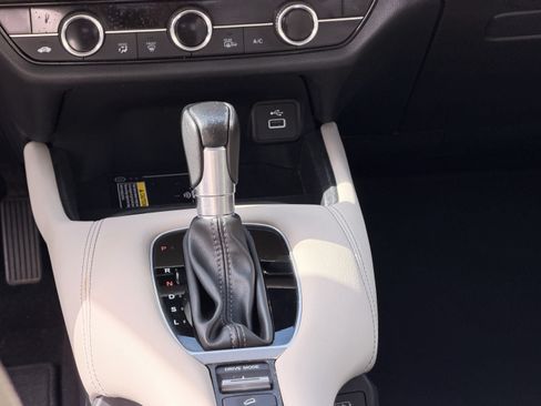Used 2024 Honda HR-V EX-L image 18
