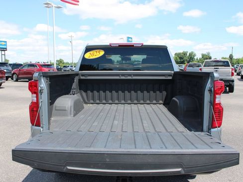 Used 2025 Chevrolet Silverado 1500 W/T w/ WT Value Package AWD/4WD image 16