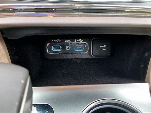 Used 2018 Jeep Grand Cherokee Overland image 15