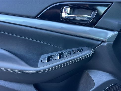 Certified 2023 Nissan Maxima SV w/ Floor Mat Group FWD image 13