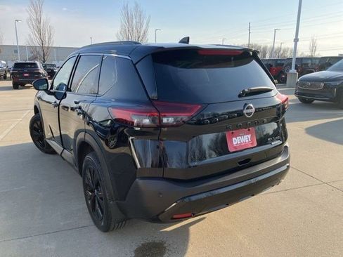 Used 2023 Nissan Rogue SV w/ SV Premium B Package AWD/4WD image 9