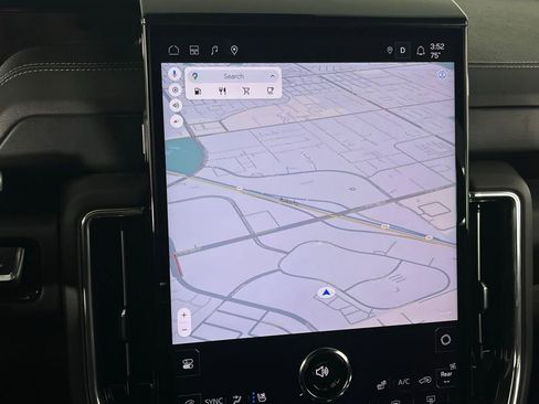 Used 2025 GMC Yukon Denali image 16