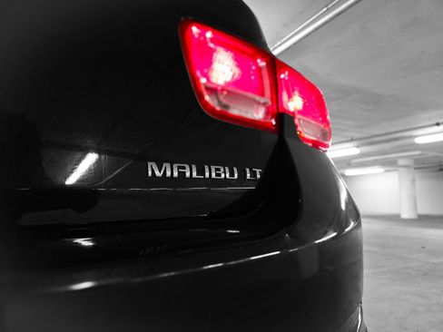 Used 2015 Chevrolet Malibu LT w/ Power Convenience Package image 11