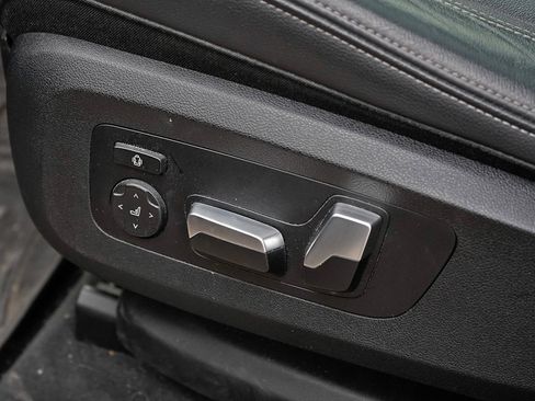 Used 2019 BMW X5 xDrive40i w/ Premium Package 2 image 10