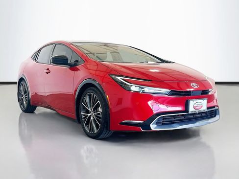 Used 2024 Toyota Prius Limited w/ Limited Premium Package FWD image 3