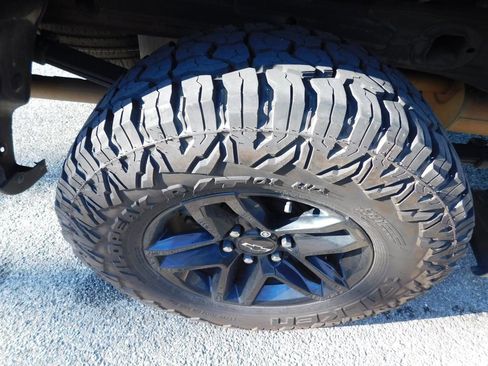 Used 2019 Chevrolet Silverado 1500 Custom Trail Boss w/ Custom Convenience Package image 8