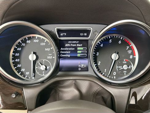 Used 2014 Mercedes-Benz GL 450 4MATIC image 11