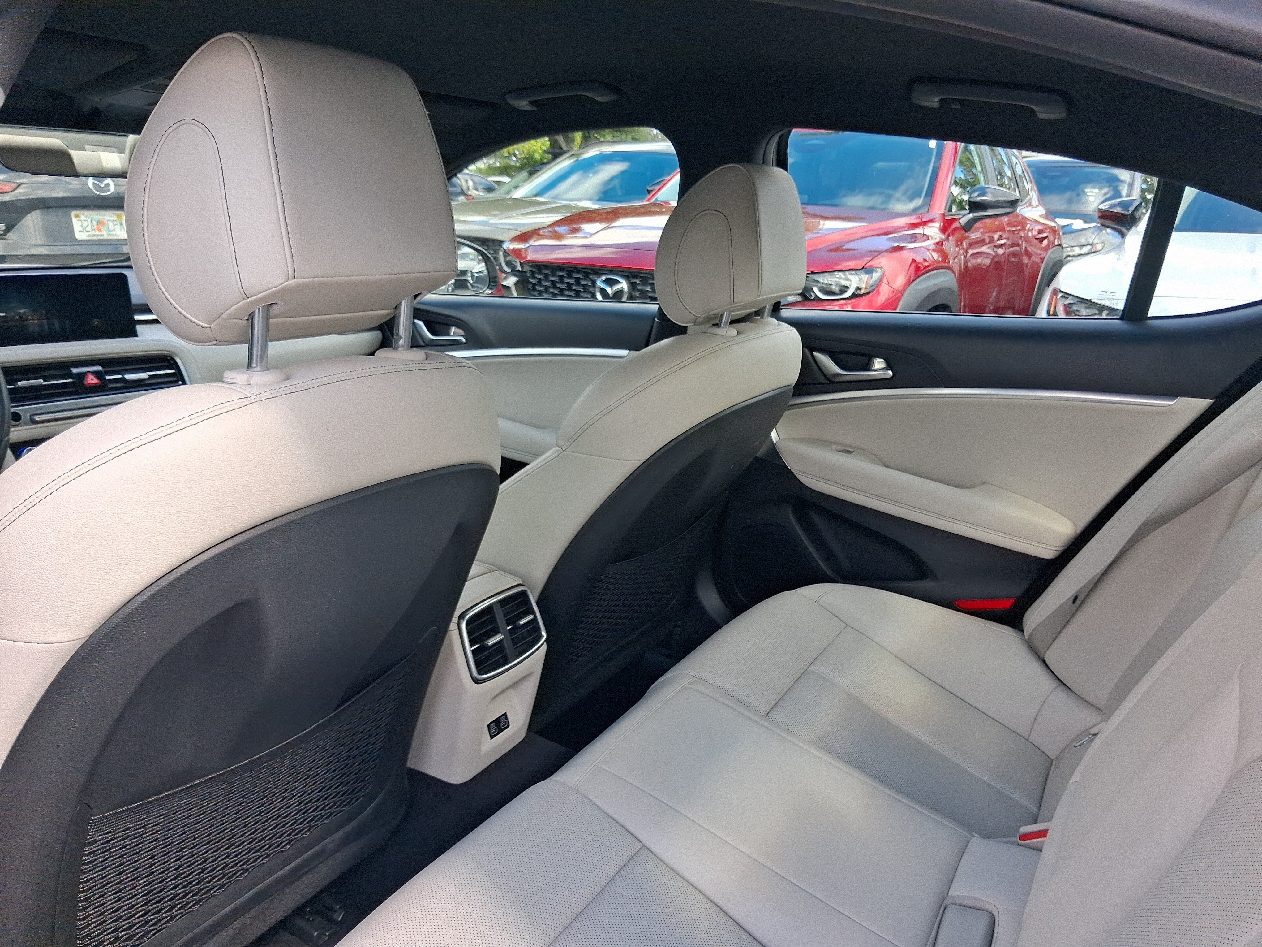 Used 2025 Genesis G70 2.5T RWD image 6
