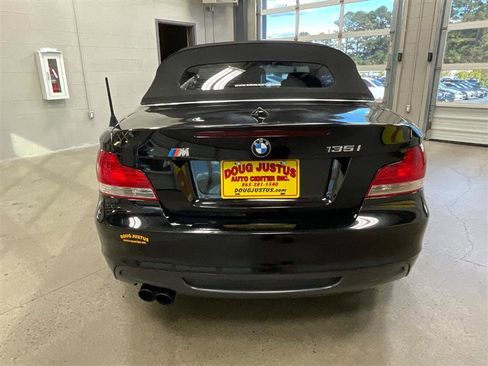Used 2008 BMW 135i Convertible image 4