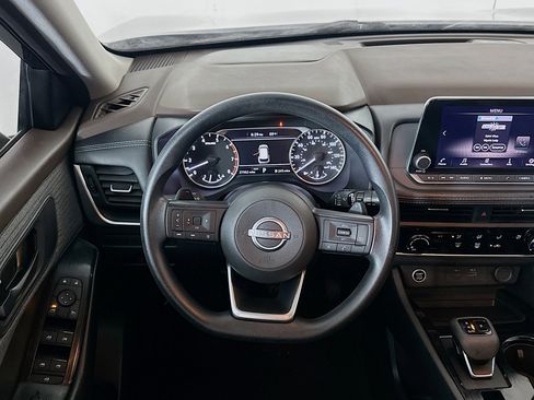 Used 2023 Nissan Rogue S image 18