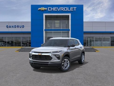 New 2026 Chevrolet TrailBlazer LS FWD image 32