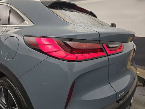 Used 2025 INFINITI QX55 Sensory image 18