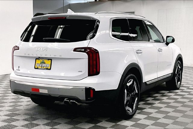 Used 2025 Kia Telluride S AWD/4WD image 13