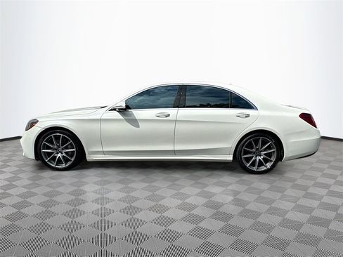 Used 2020 Mercedes-Benz S 560 Sedan image 9