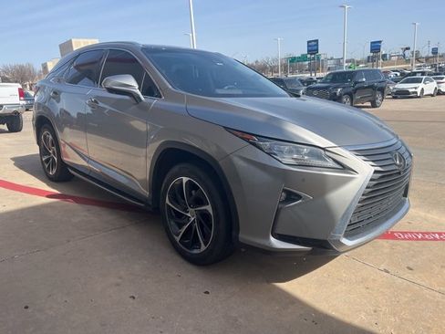 Used 2017 Lexus RX 350 AWD w/ Luxury Package image 3