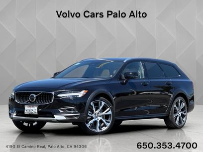 Certified 2025 Volvo V90 B6 Cross Country Ultra w/ Protection Package Premier