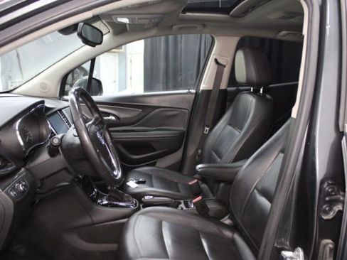 Used 2018 Buick Encore Essence AWD/4WD image 13