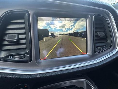 Used 2019 Dodge Challenger SXT w/ Plus Package image 18