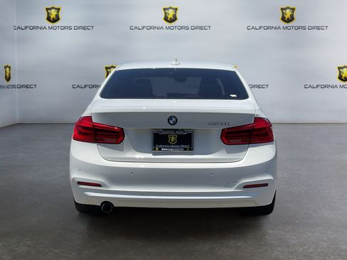 Used 2018 BMW 320i xDrive Sedan AWD/4WD image 6