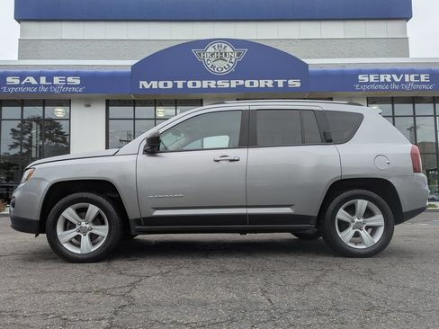 Used 2017 Jeep Compass Sport w/ Power Value Group AWD/4WD image 1