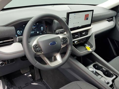 New 2026 Ford Explorer Active image 19