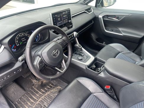 Used 2020 Toyota RAV4 XSE image 13