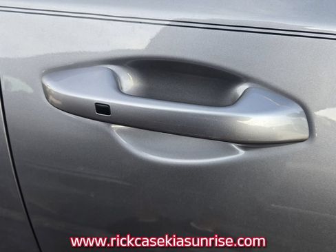Used 2023 Kia Forte GT-Line w/ GT-Line Premium Package FWD image 11
