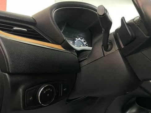 Used 2015 Lincoln MKC FWD w/ Equipment Group 101A Select image 34