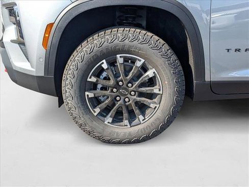 New 2026 Chevrolet Traverse Z71 w/ Enhanced Driving Package image 10