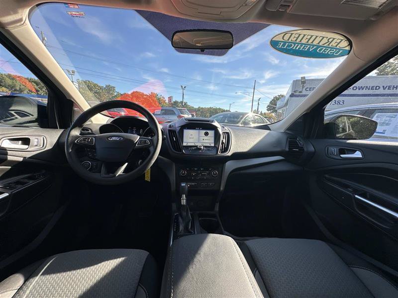 Used 2017 Ford Escape SE w/ Equipment Group 201A FWD image 13