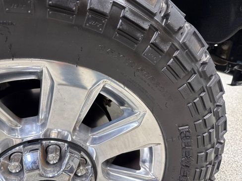 Used 2022 Ford F350 Platinum w/ FX4 Off-Road Package image 78